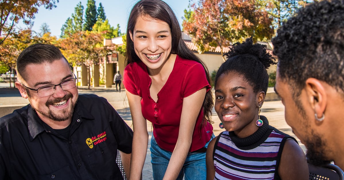DAC_Students_Diverse_Panorama